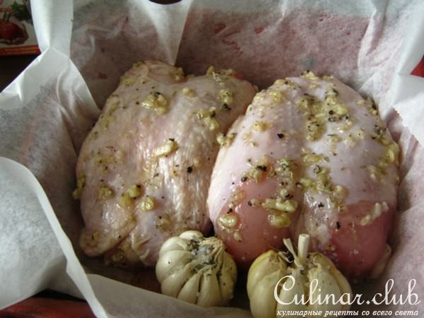 Куриные грудки, запеченные с розмарином и чесноком