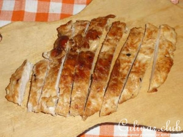 Разукрасим пикник вкусом: Домашний Чикен Ролл и салат “Пикник”под уникальным соусом
