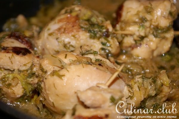 Курица с лимоном, изюмом и мятой