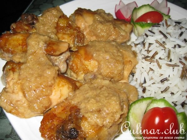 Курица с ананасами
