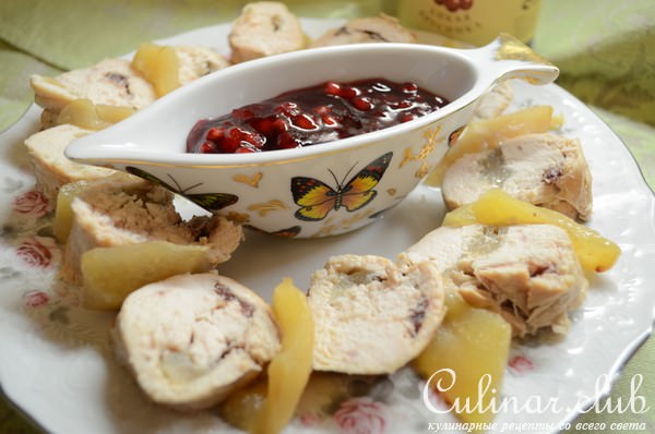 Фаршированные куриные грудки с яблочно-брусничным вкусом