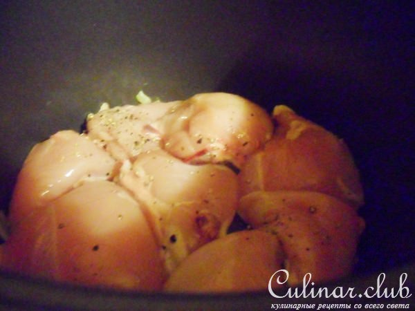Соте из куриного филе и айвы в мультиварке
