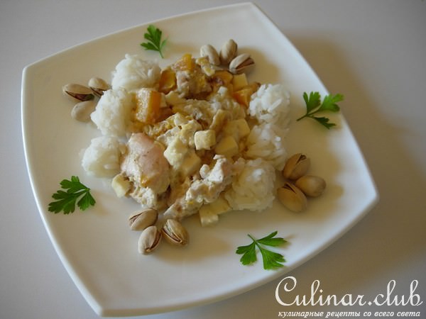 Курица с фруктами,сыром и легким ароматом вина