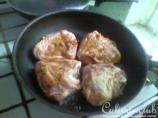 Курица в сметане