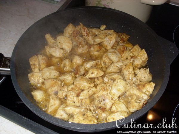 курица с грибами в сметанном соусе