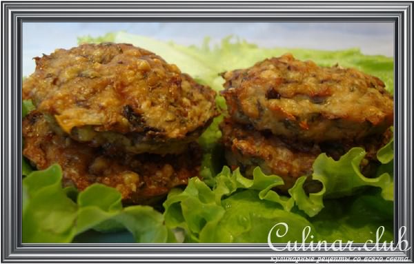 Лёгкие куриные котлетки и мини-запеканочки с руколой,пармезаном и шампиньонами