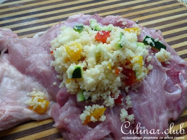 Курица фаршированная кус-кусом и овощами