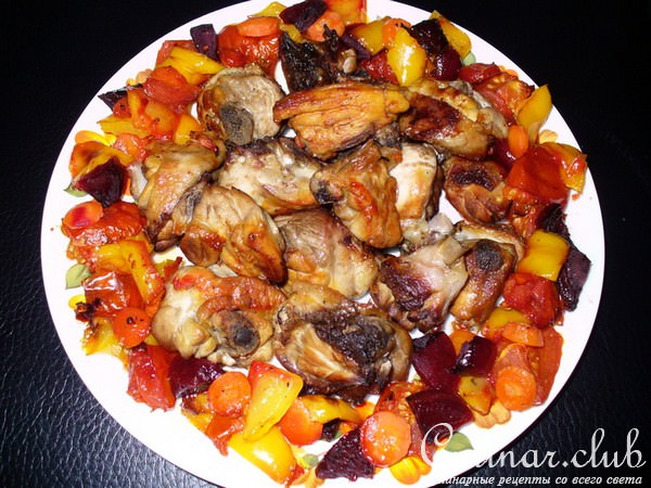 Куринные окорочка в вине и мандариновом соке с овощами