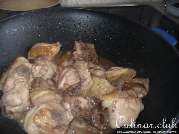 Куринные окорочка в вине и мандариновом соке с овощами