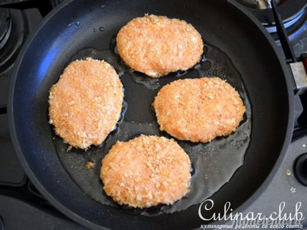 Куриные котлетки с сыром