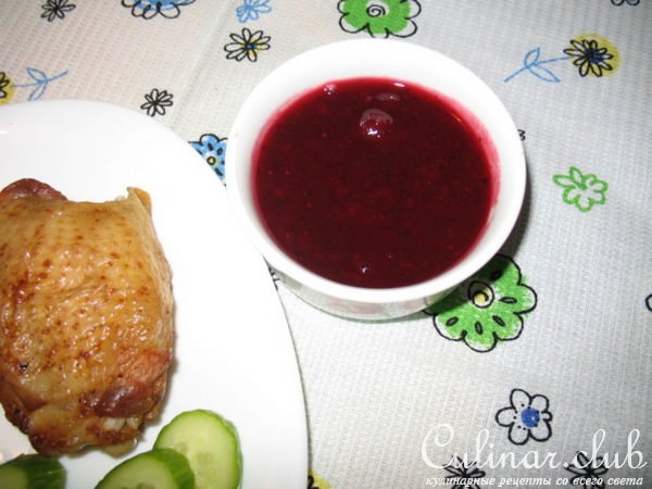Курица с клюквенным соусом