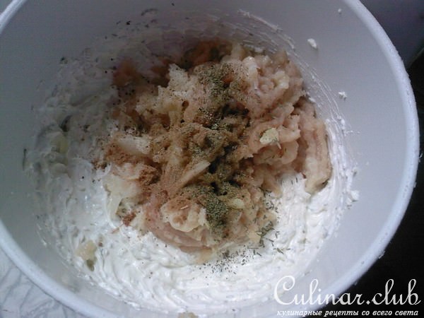 Куриный "чиз-кейк" с соусом