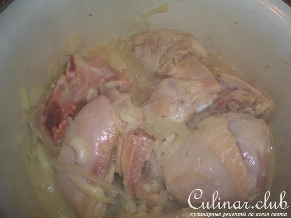 Курица в молоке с сыром