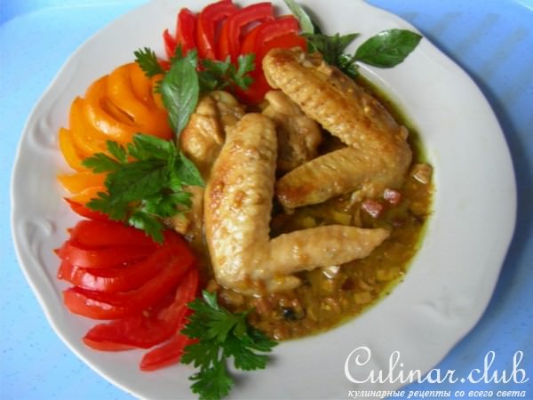 Куриные крылышки в пикантном соусе