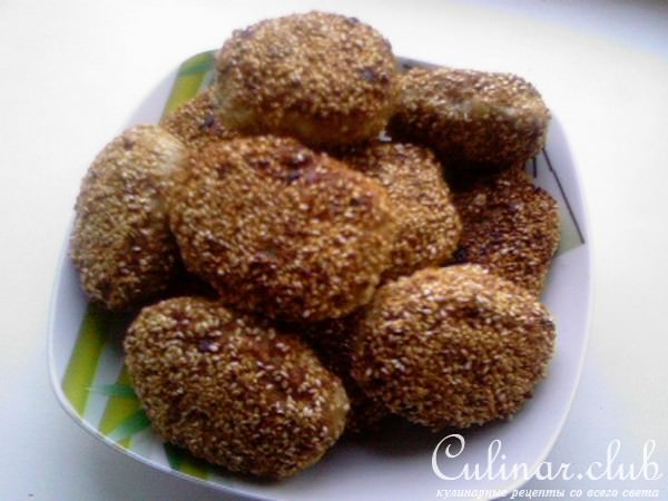 Куриные котлетки в кунжутной шубке