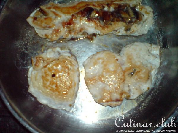 Кармашки из индейки,заполненные грибами