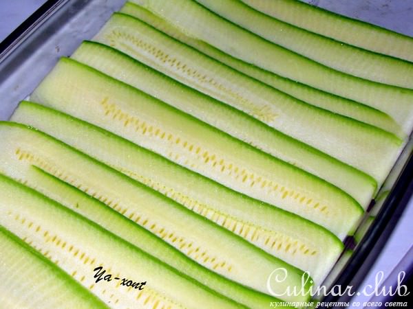 Куриная запеканка с цуккини и шампиньонами