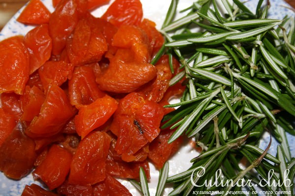 Кус-Кус с курагой и курицей.