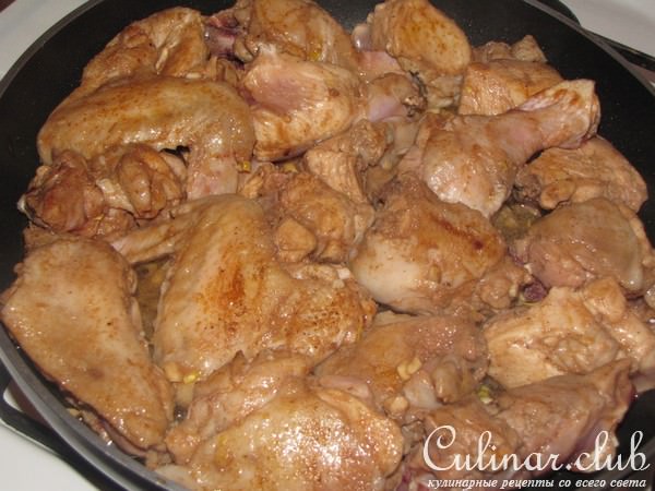 Цыплёнок с шампиньонами, почти по-французски.
