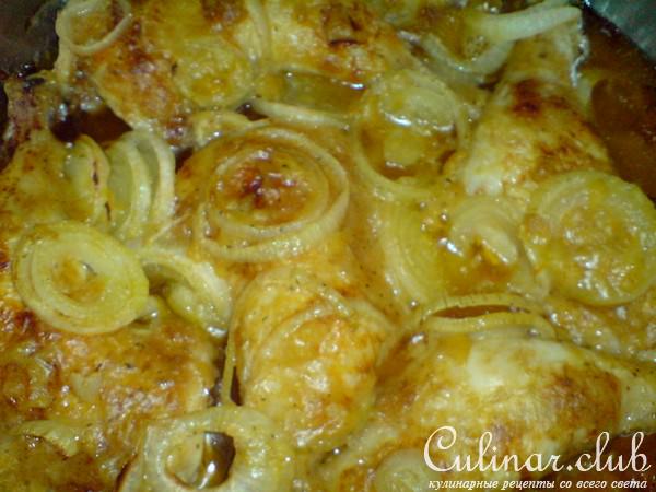 Куриные окорочка с паприкой и луком