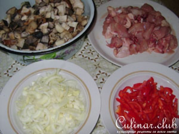 Курица с грибами (возможно, вариант)