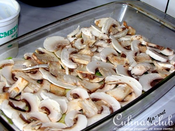Куриная запеканка с цуккини и шампиньонами