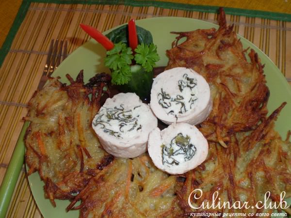 Куриный рулет со шпинатом и фетой