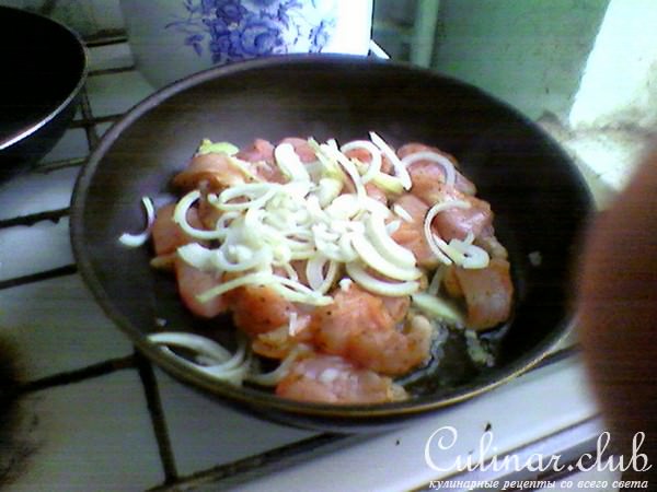 Курица с морковью
