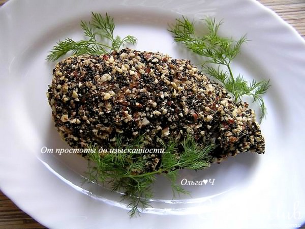 Куриные грудки в ореховой панировке с кунжутом