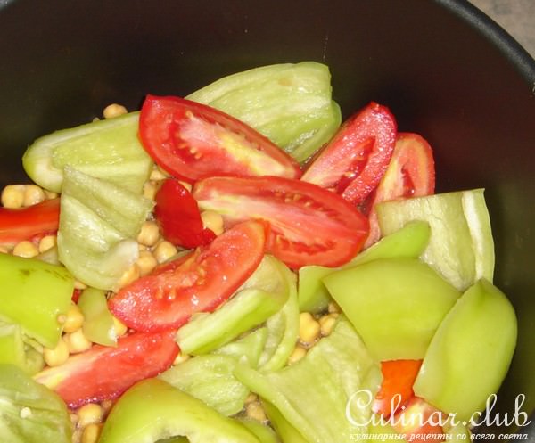 Курица с горохом нут