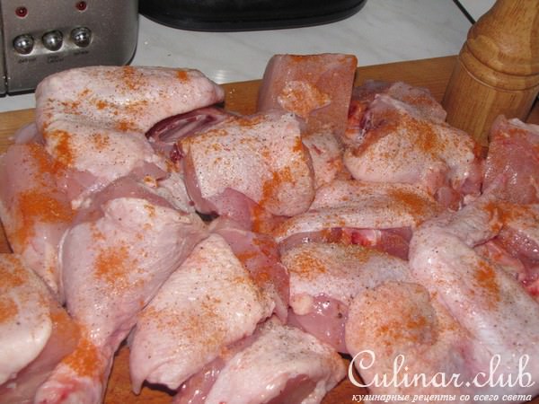 Цыплёнок с шампиньонами, почти по-французски.