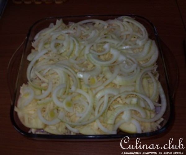 Куриная грудка, запеченная с яблоками и лимоном
