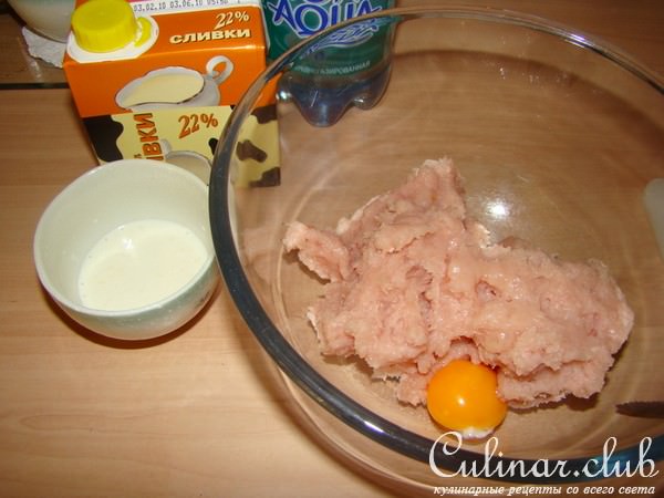 Нежные котлеты из индейки с кусочками
