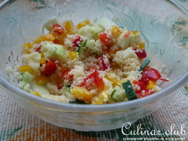 Курица фаршированная кус-кусом и овощами