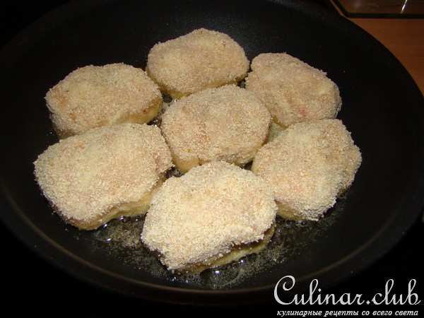 Нежные котлеты из индейки с кусочками