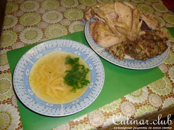 Курица с начинкой и лапшой
