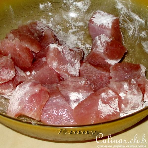 Индейка с орехами и брокколи