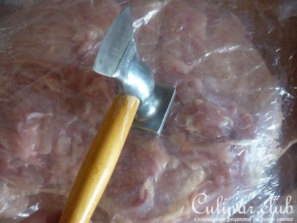 Рулет из курицы с грибами, орехами и сыром для папы Насти(к/ф КУХНЯ)