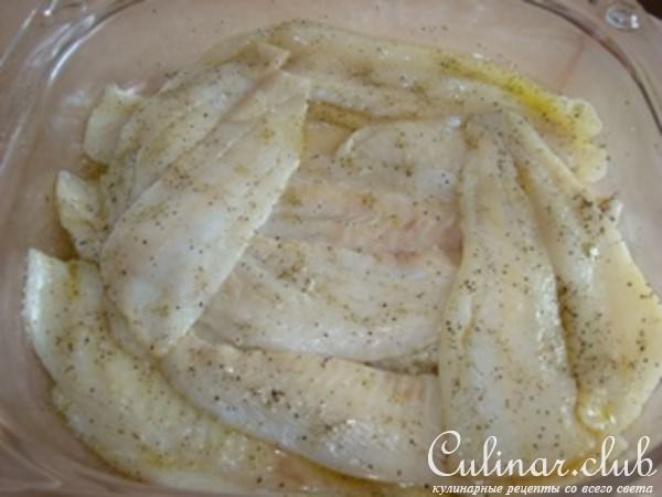Камбала с оливками запеченая