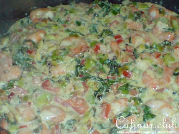 "Сандвич" из речной форели с прослойкой из овощей и креветок