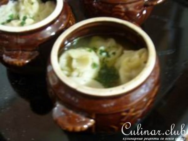 Манты с рыбой, запеченные в горшочках .
