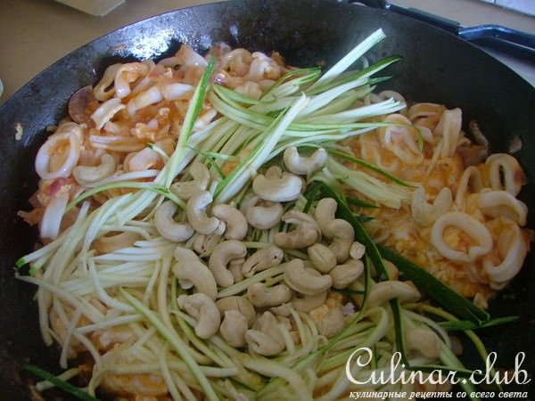 Кальмары Pad Thai
