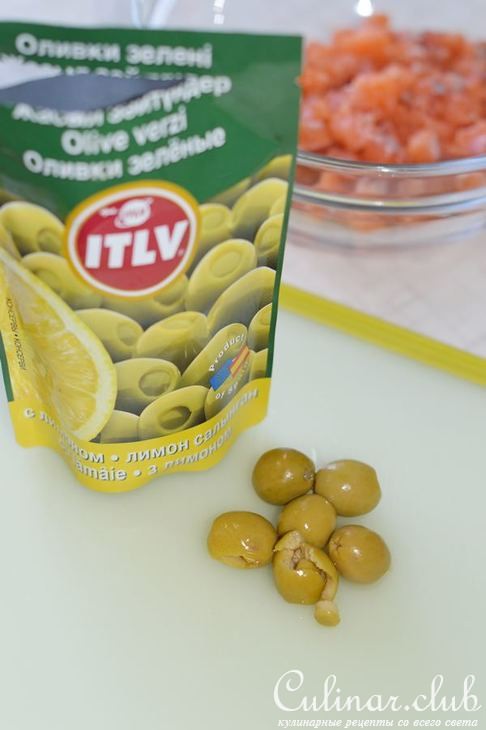 Котлеты из форели с оливками и вялеными томатами в духовке.