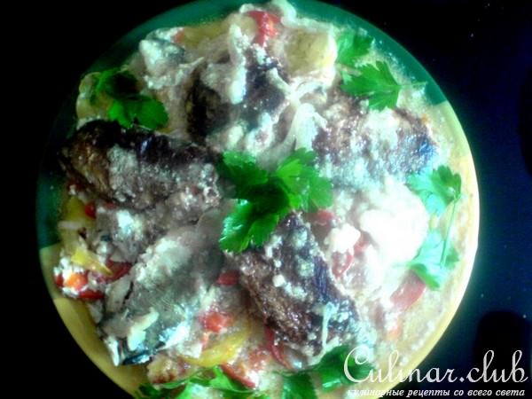 хек молочный с овощами в масляно -сметанной заливке