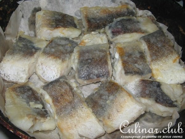 Рыба запеченная с кабачками.