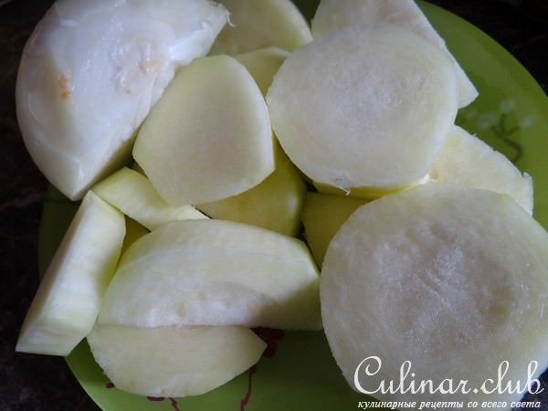 Скумбрия, запеченная с кабачками