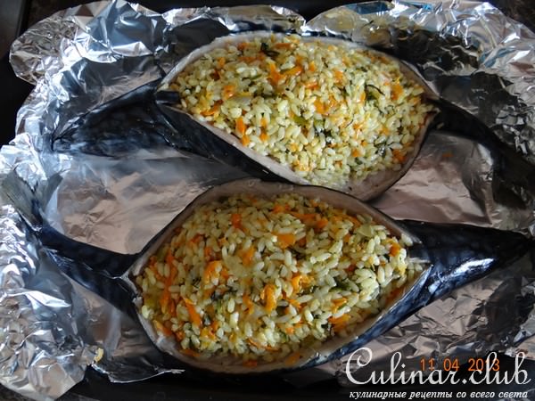 СКУМБРИЯ НАРАСПАШКУ - фаршированная рисом со сливками