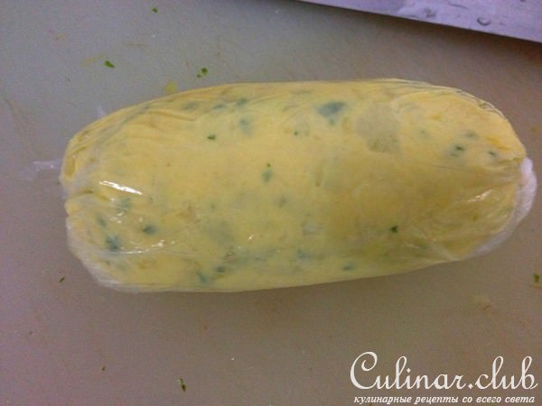 Рыбка на пару с лимонным маслом и цветным картофельным пюре