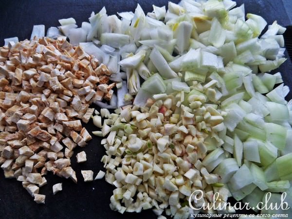 Балтийская салака (Baltijas renges) тушёная под сметаной с овощами