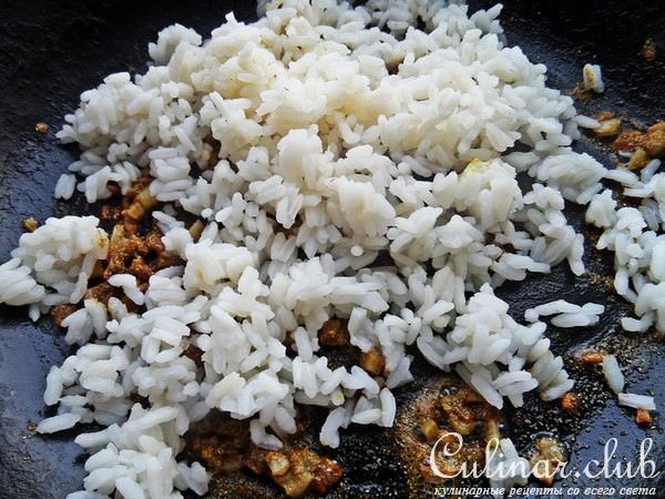 Рис с карри и тунцом